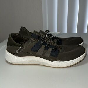 DR SCHOLL’S NEW, size 12 , very comfy, last one!